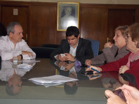 El ministro Oscar Renna, la doctora María Isabel Del Pópolo y el asesor legal de AMPROS, Carlos Alico
