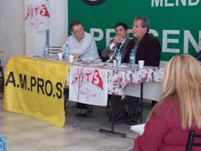 El doctor Horacio Menguira en un momento de la disertación