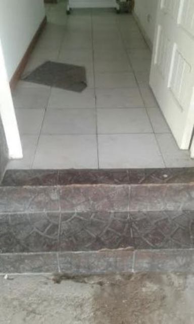 El ingreso por la rampa para discapacitados, imposible